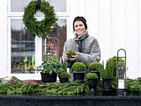 Delphine confectionne des décorations pour Noël Delphine prépare Noël